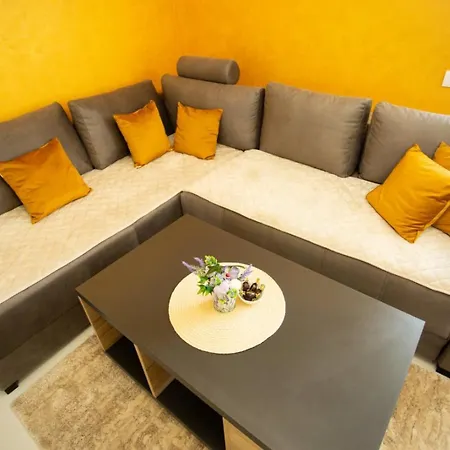 Family 3 Apartment *